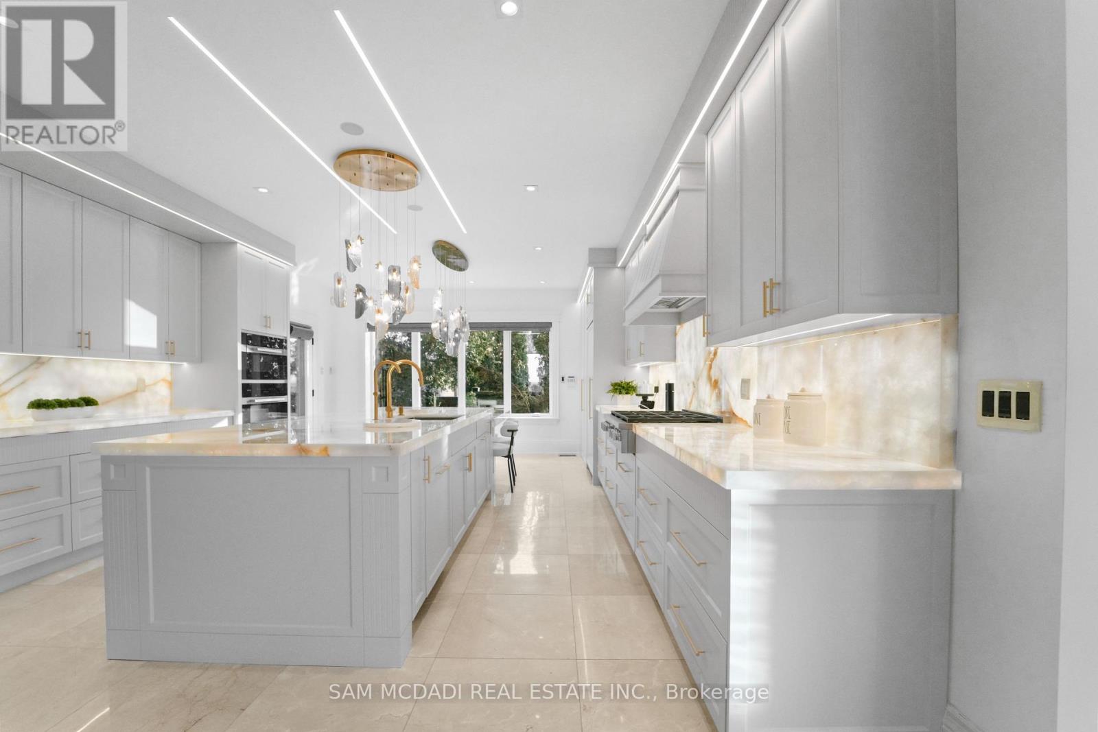 3168 Lakeshore Road W, Oakville, Ontario  L6L 1J6 - Photo 9 - W12839440