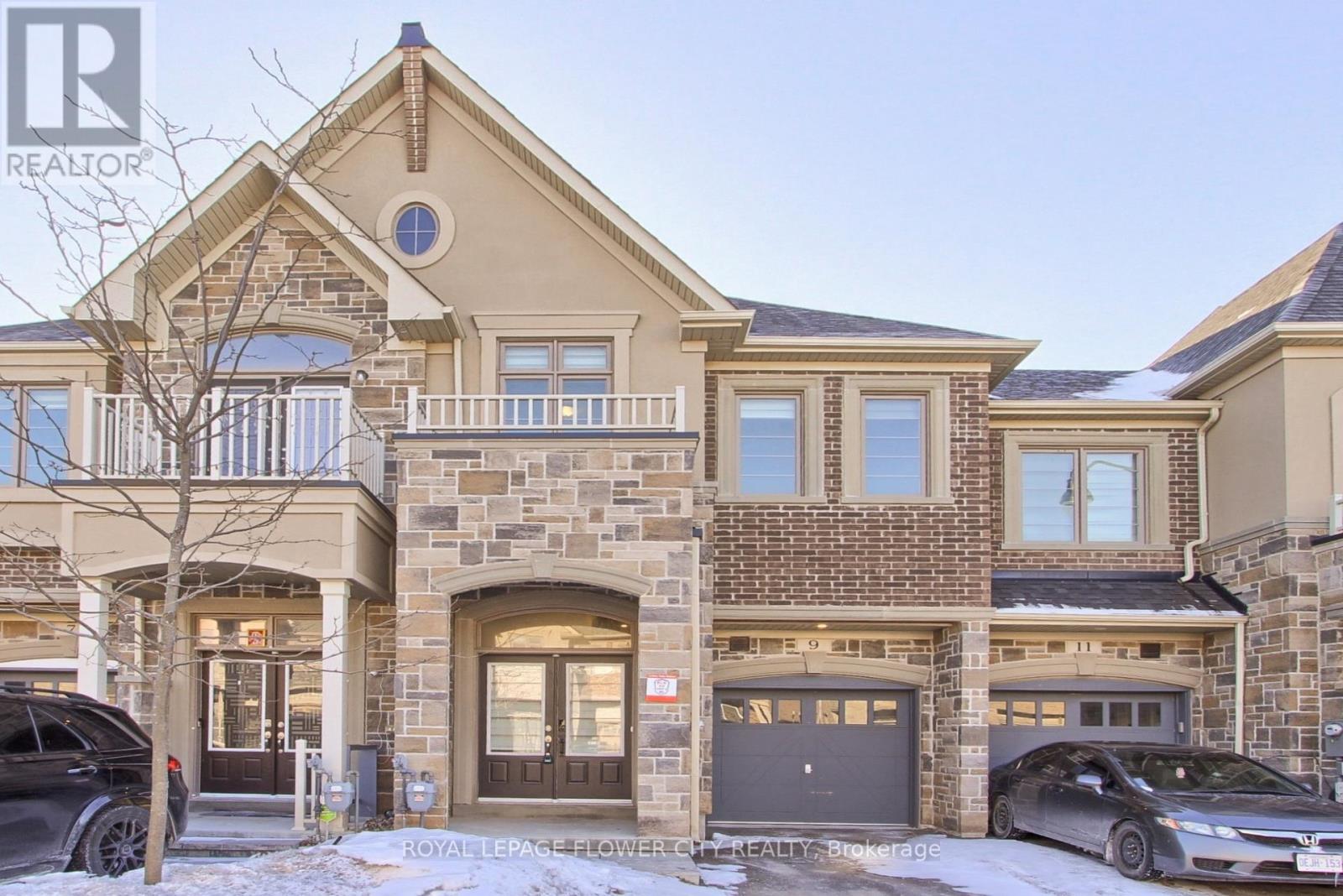 9 DALBEATTIE DRIVE, Brampton, Ontario