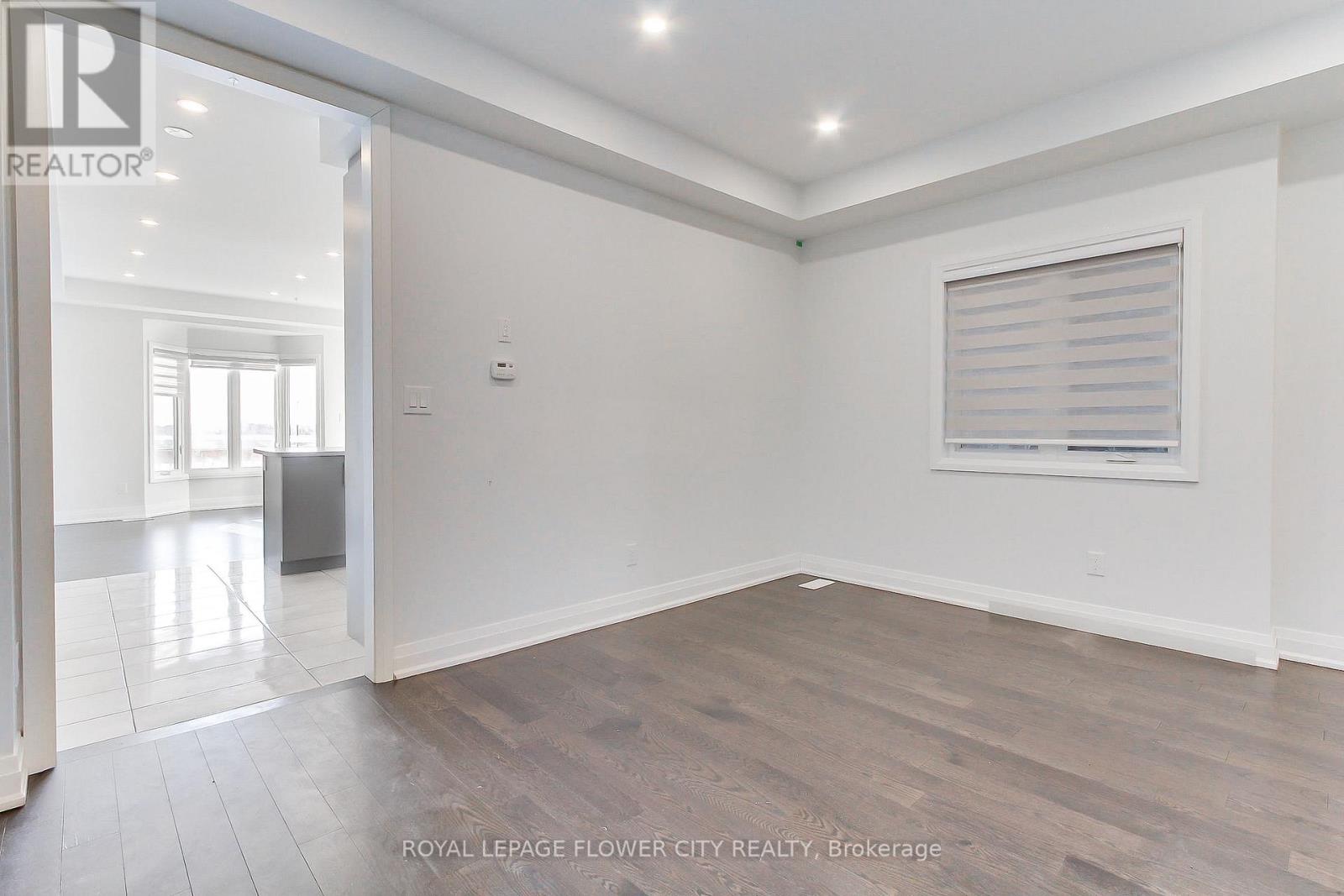 9 Dalbeattie Drive, Brampton, Ontario  L6Y 6H7 - Photo 12 - W12839454