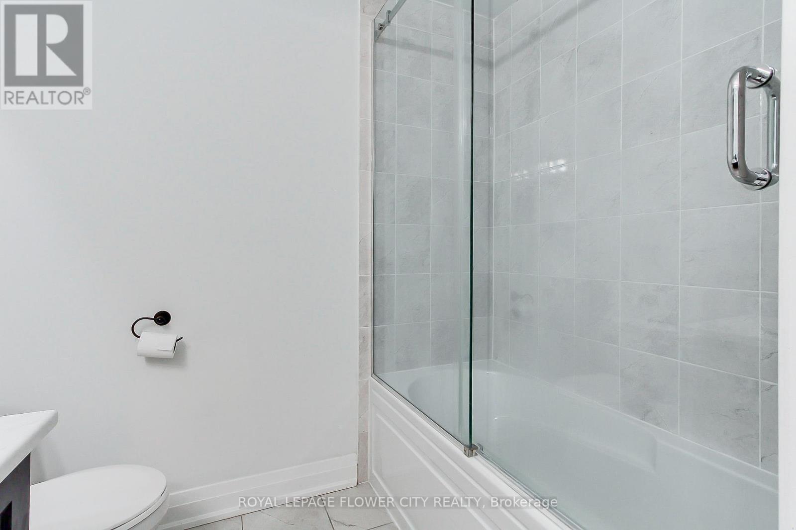 9 Dalbeattie Drive, Brampton, Ontario  L6Y 6H7 - Photo 44 - W12839454