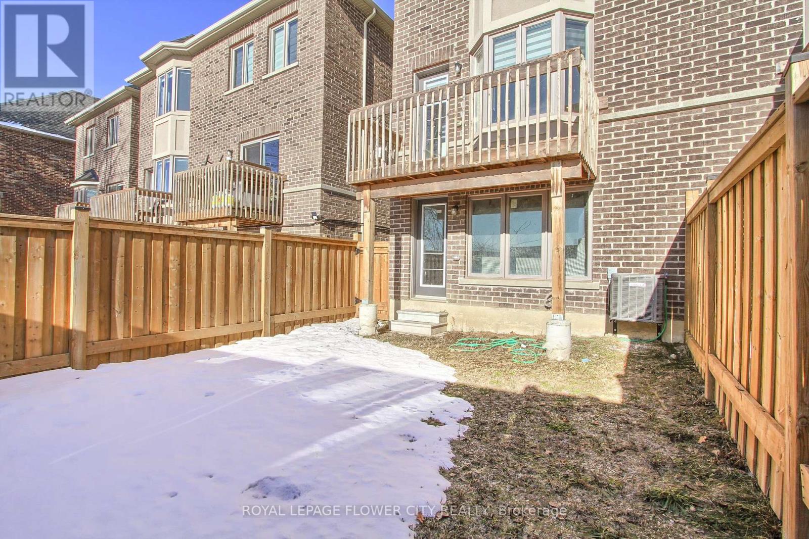 9 Dalbeattie Drive, Brampton, Ontario  L6Y 6H7 - Photo 48 - W12839454