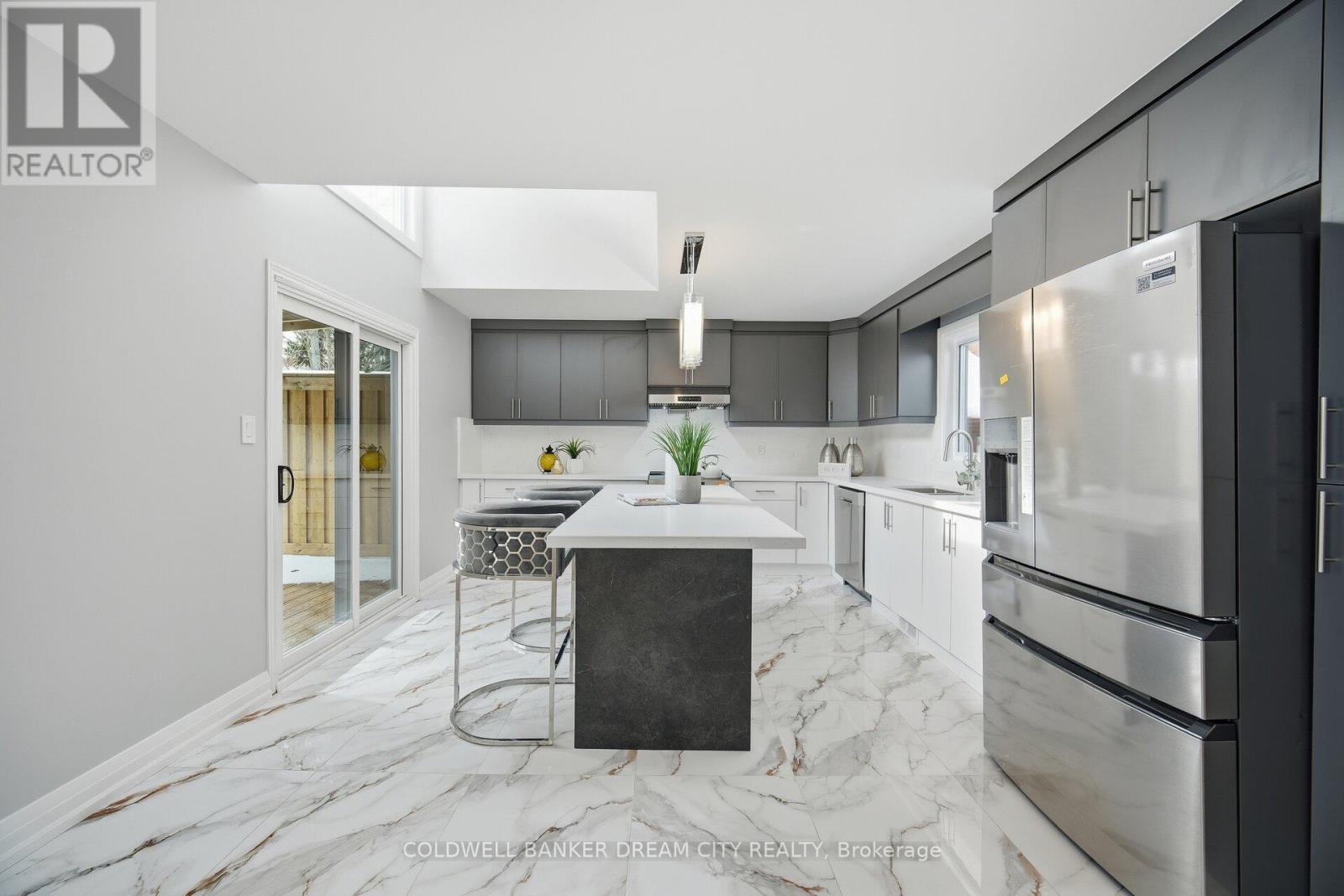 43 Olivers Lane, Caledon, Ontario  L7C 1G5 - Photo 14 - W12839510