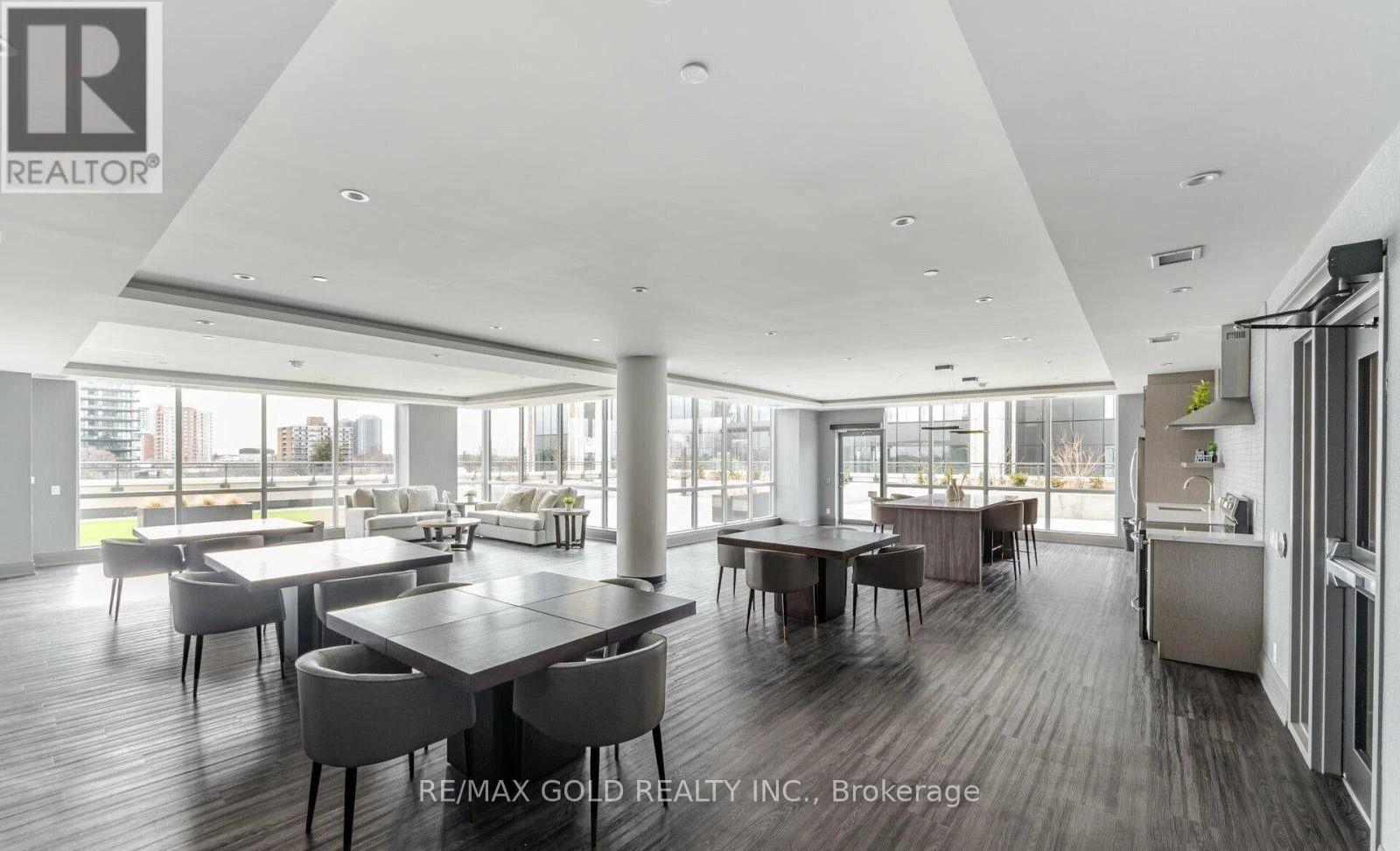 2502 - 15 Lynch Street, Brampton (Downtown Brampton), Ontario  L6W 0C7 - Photo 8 - W12838580