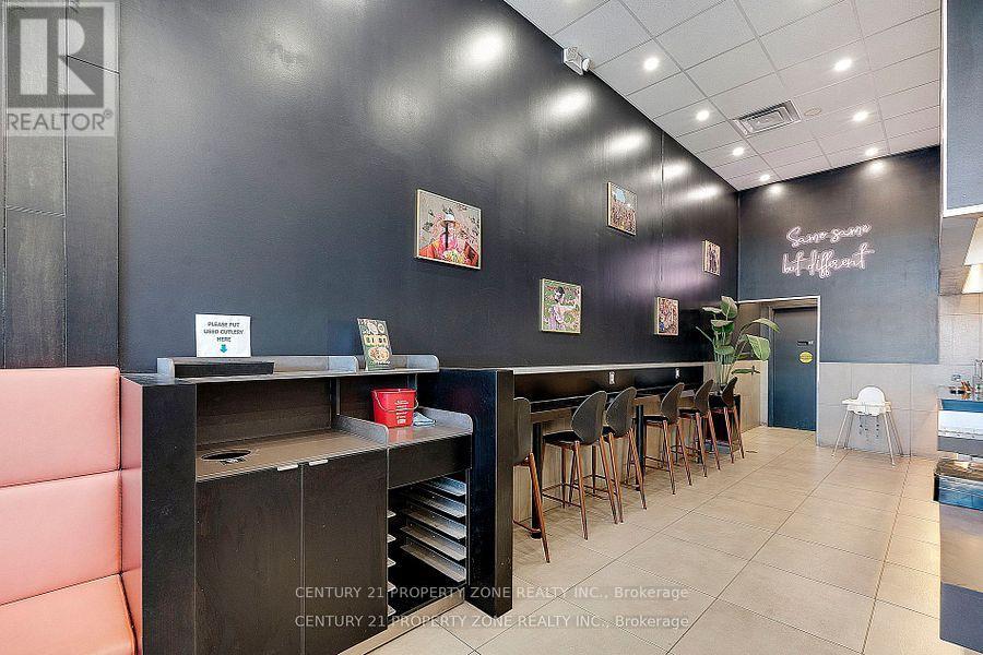 3121 Appleby Line, Burlington, Ontario  L7M 0V7 - Photo 12 - W12839540