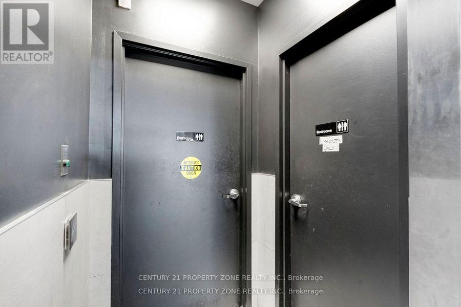 3121 Appleby Line, Burlington, Ontario  L7M 0V7 - Photo 15 - W12839540