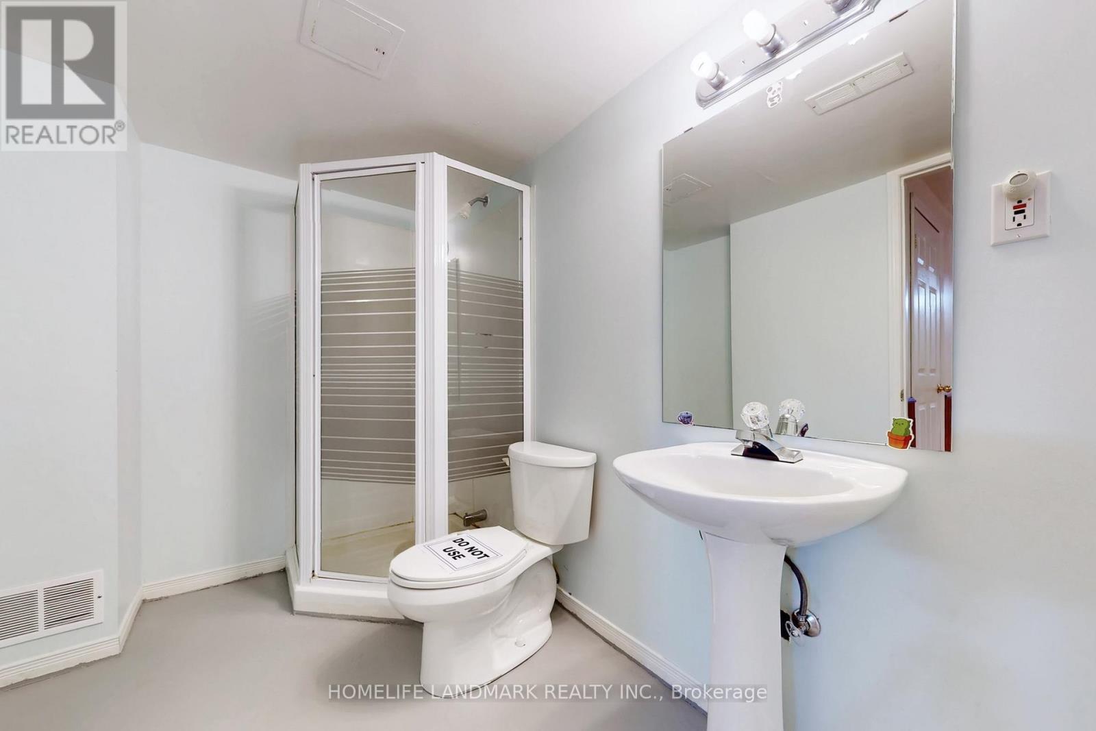 225 Wildwood Trail, Mississauga, Ontario  L4Z 3S4 - Photo 40 - W12838504