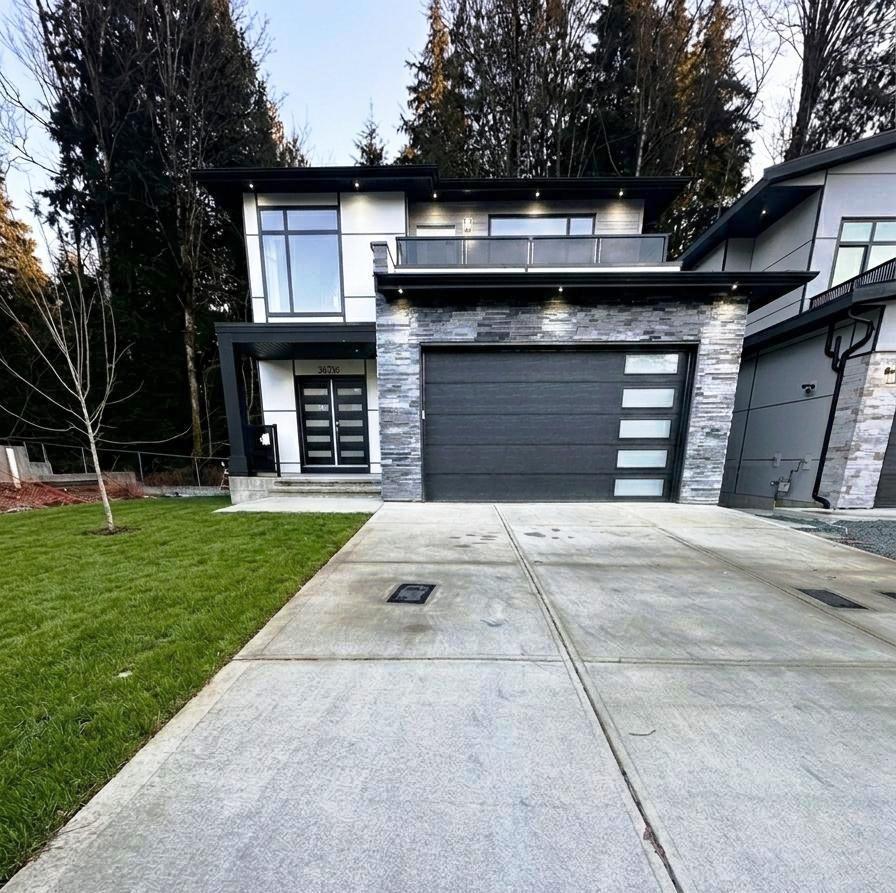 36716 DIANNE BROOK AVENUE, Abbotsford, British Columbia