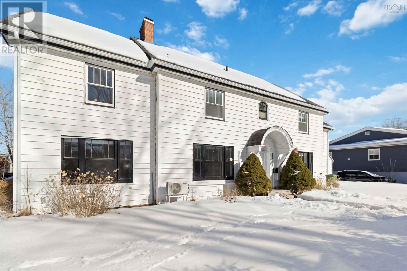 41 Alexandra Avenue, Bridgewater, Nova Scotia B4V 1H2 - Photo 3 - 202603005