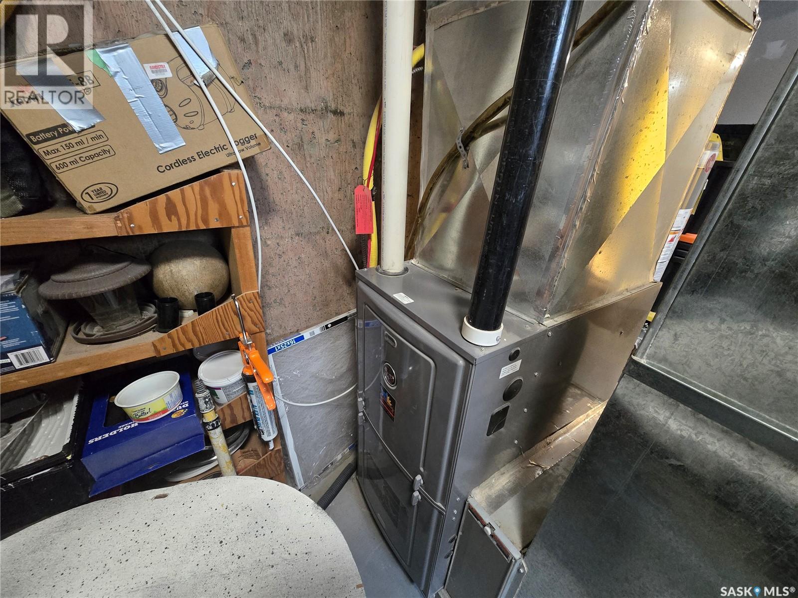 223 Mergens Street, Weyburn, Saskatchewan  S4H 1R4 - Photo 21 - SK029606