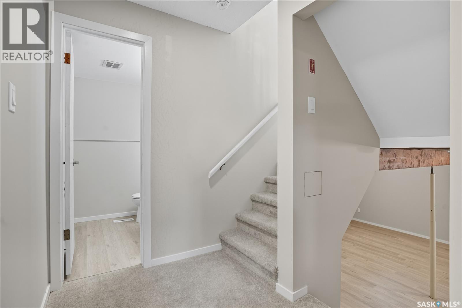 42 Aitken Crescent, Regina, Saskatchewan  S4R 5W7 - Photo 18 - SK029522