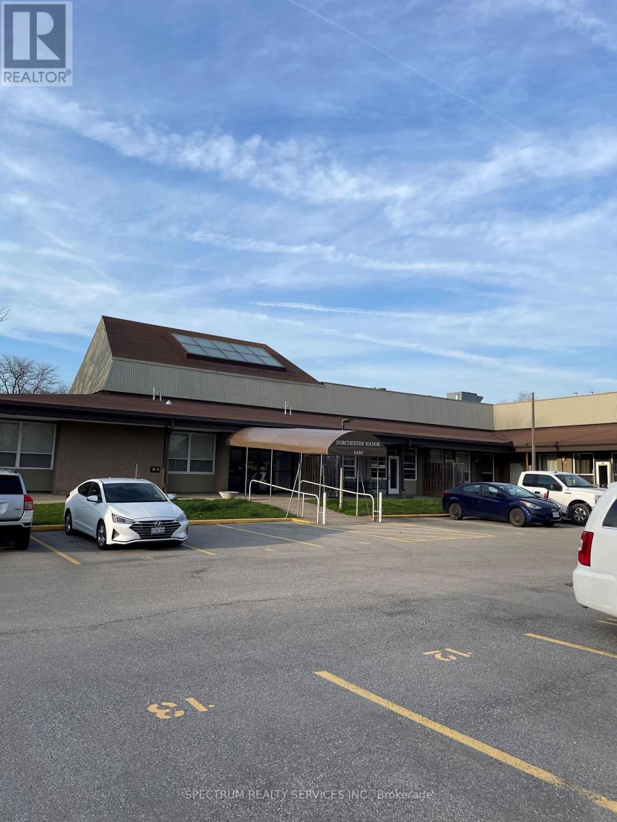 116 - 6350 Dorchester Road, Niagara Falls, Ontario  L2G 1A0 - Photo 2 - X12839250