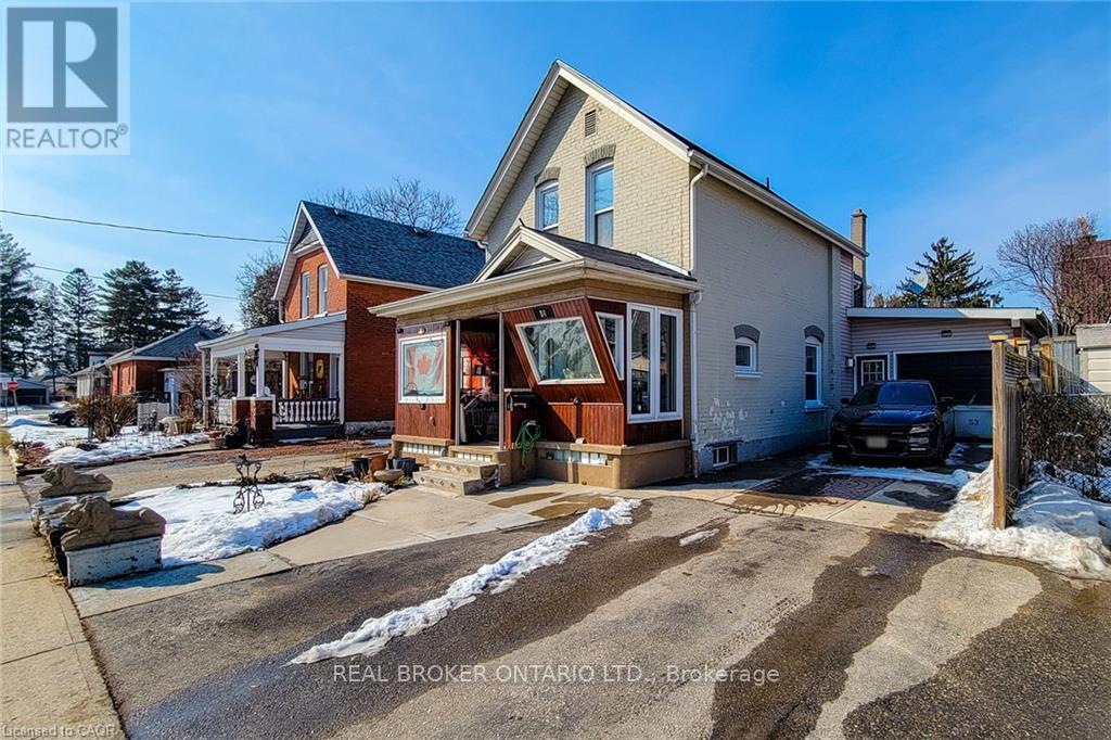 84 PORT STREET, Brantford, Ontario