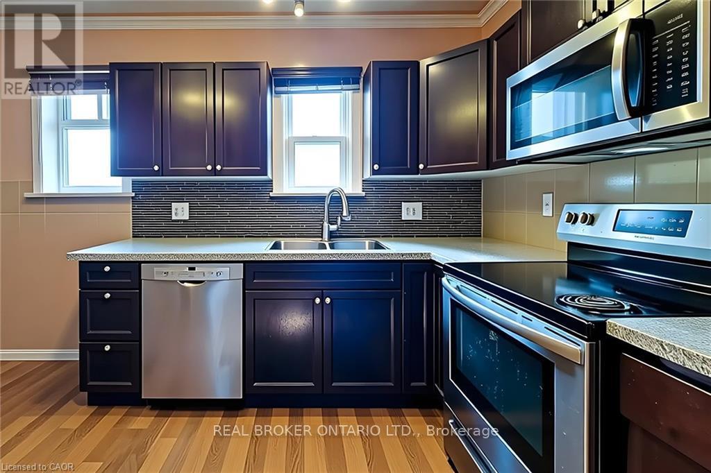 84 Port Street, Brantford, Ontario  N3S 1Y7 - Photo 13 - X12839380