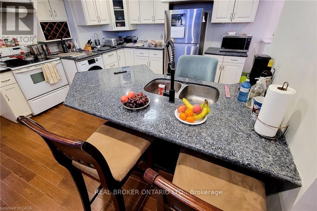 84 Port Street, Brantford, Ontario  N3S 1Y7 - Photo 27 - X12839380