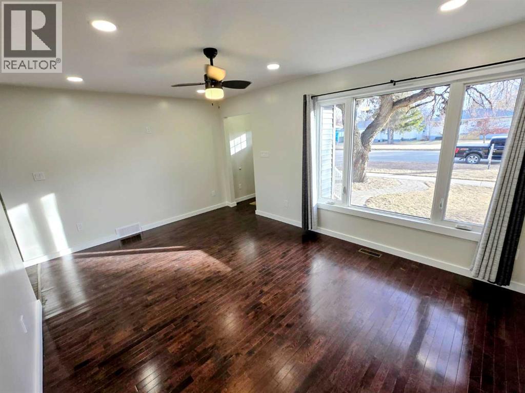 5105 54 Avenue, Taber, Alberta  T1G 1M2 - Photo 12 - A2283168