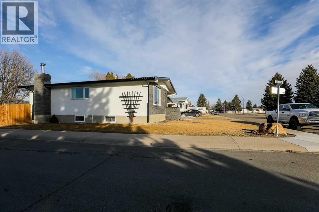 4803 59 Avenue, Taber, Alberta  T1G 1E8 - Photo 3 - A2288912