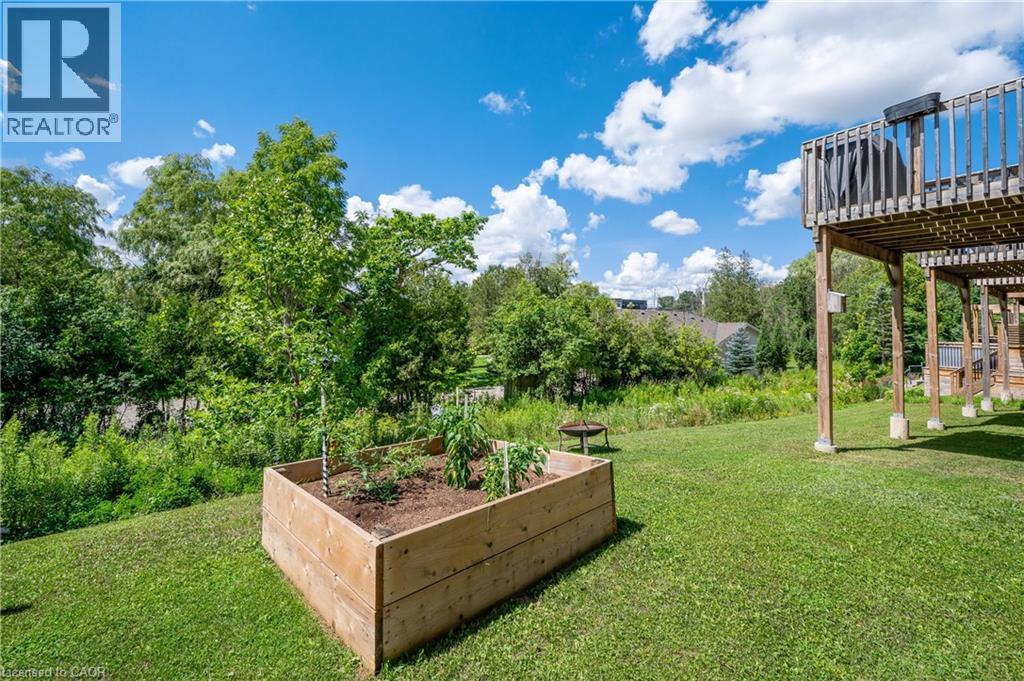 557 Landgren Court, Kitchener, Ontario  N2A 0G8 - Photo 26 - 40808232