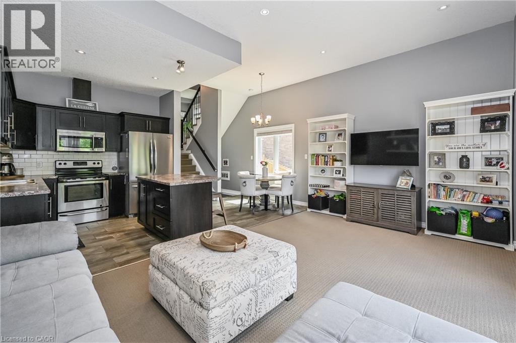 557 Landgren Court, Kitchener, Ontario  N2A 0G8 - Photo 9 - 40808232