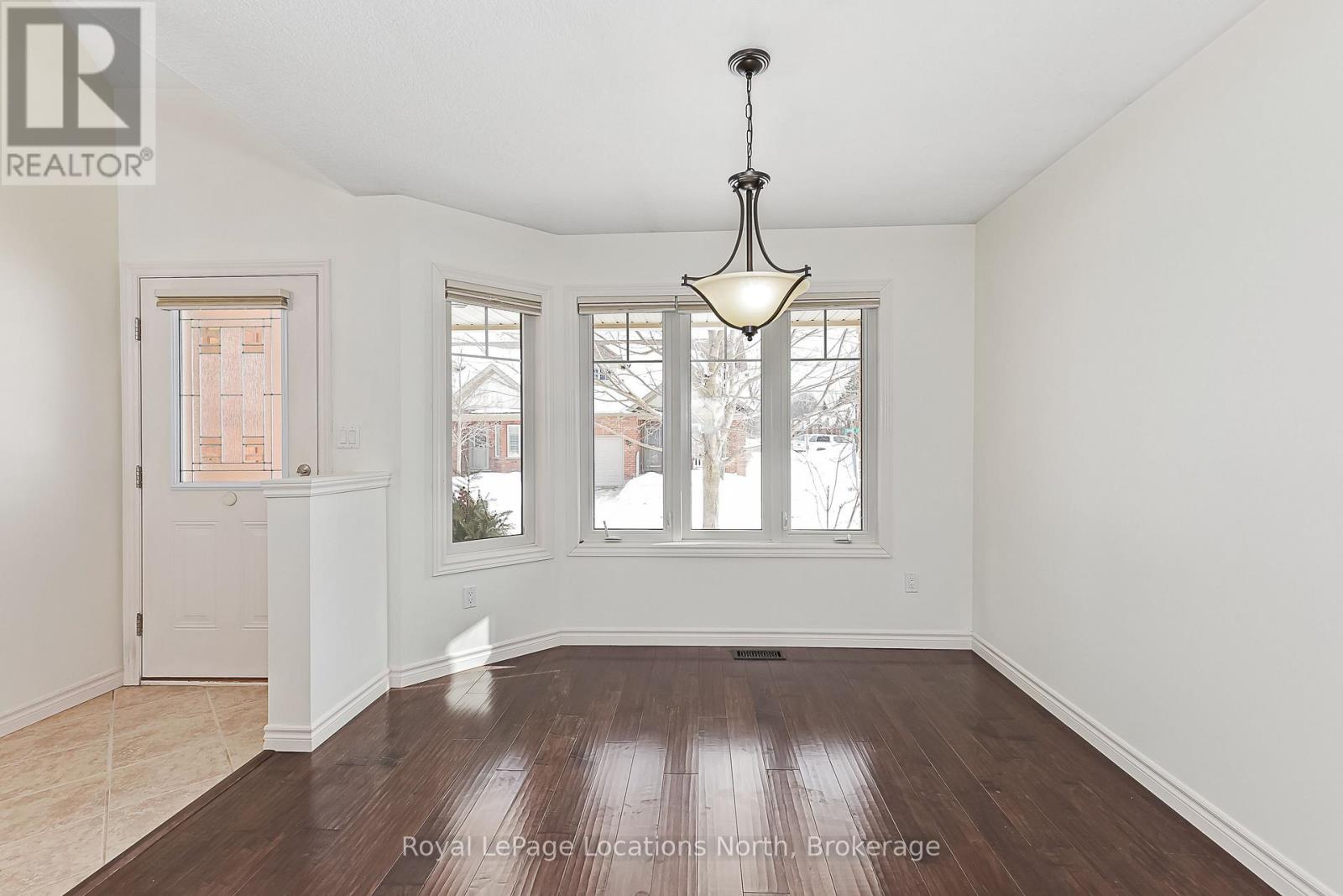 102 Empire Lane, Meaford, Ontario N4L 0A5 - Photo 6 - X12839646