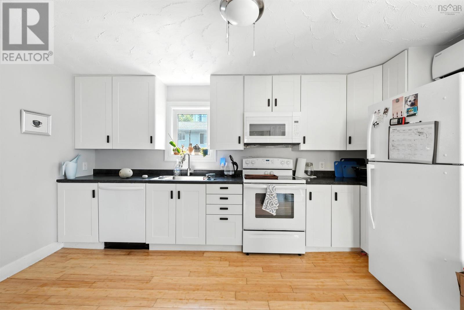 5651 Macara Street, Halifax, Nova Scotia  B3K 1W3 - Photo 17 - 202520297