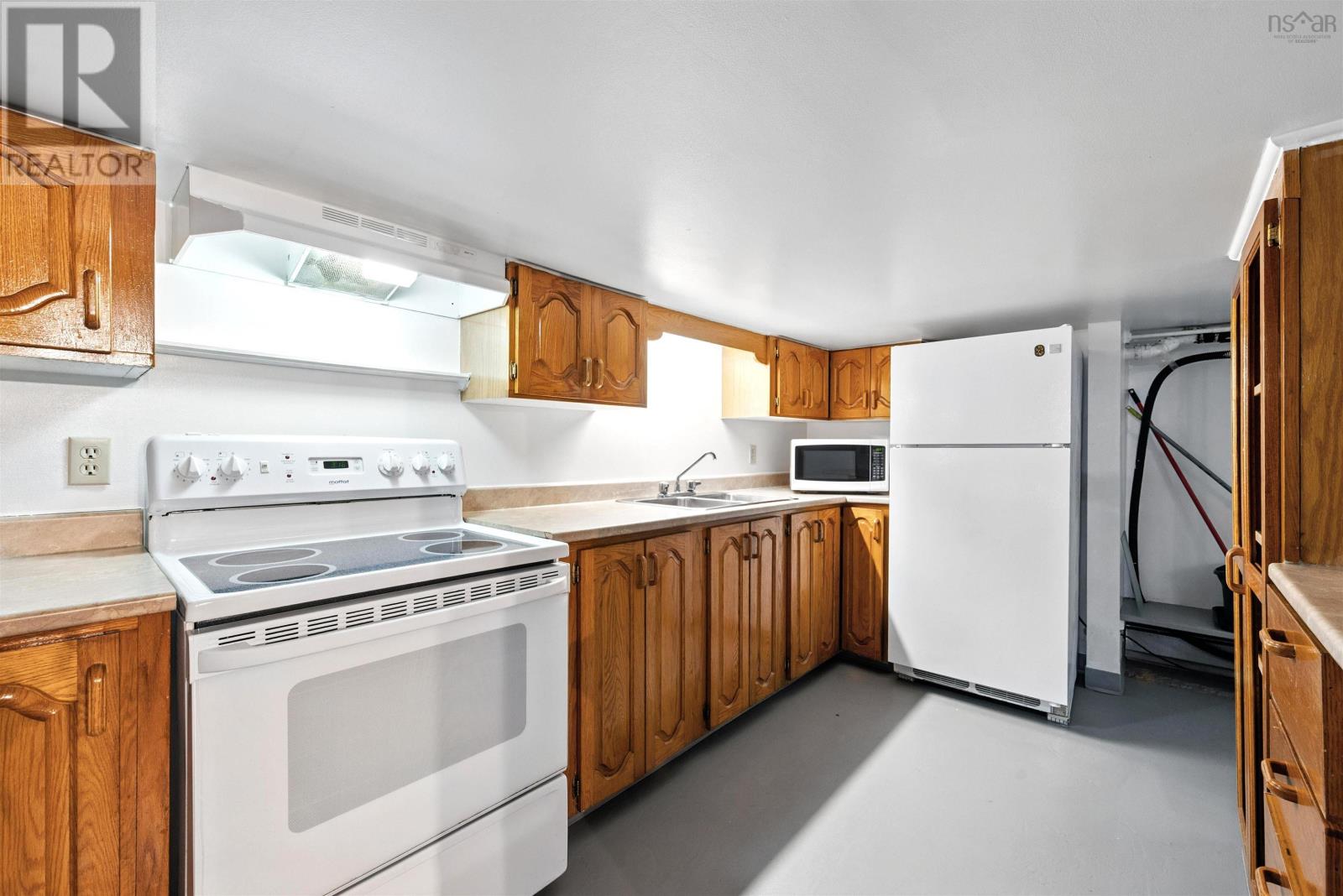 5651 Macara Street, Halifax, Nova Scotia  B3K 1W3 - Photo 39 - 202520297