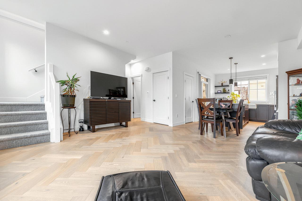 30 16565 24a Avenue, Surrey, British Columbia  V3Z 1H7 - Photo 3 - R3095187