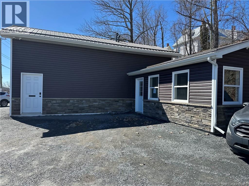 535+539 Main Street, Woodstock, New Brunswick  E7M 2B9 - Photo 16 - NB127377