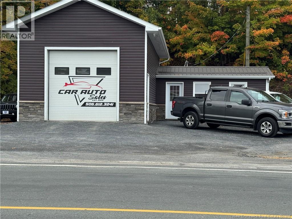 535+539 Main Street, Woodstock, New Brunswick  E7M 2B9 - Photo 3 - NB127377
