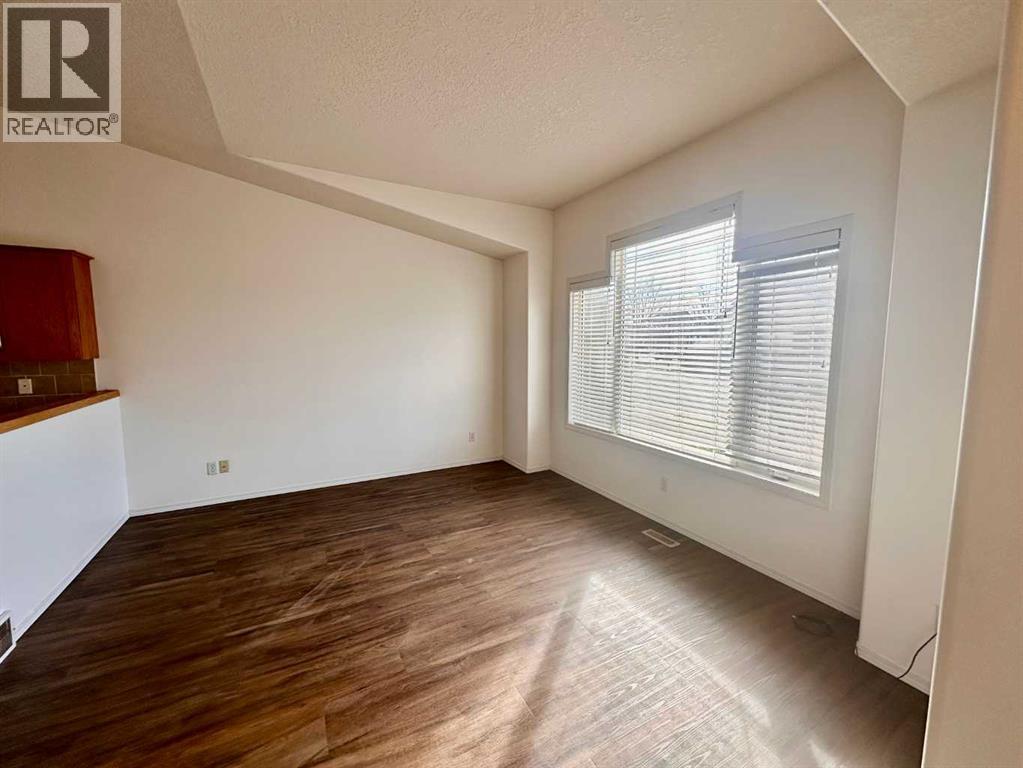 613 Squamish Lane W, Lethbridge, Alberta  T1K 7W7 - Photo 2 - A2289979