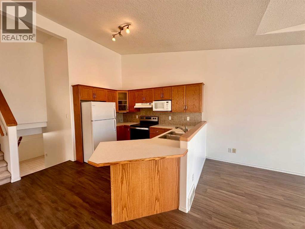 613 Squamish Lane W, Lethbridge, Alberta  T1K 7W7 - Photo 5 - A2289979