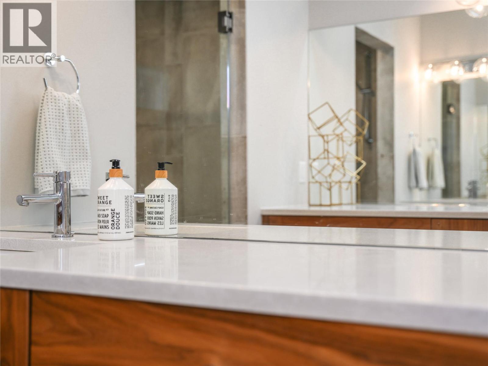 610 Barrera Road, Kelowna, British Columbia  V1W 3K2 - Photo 24 - 10363811