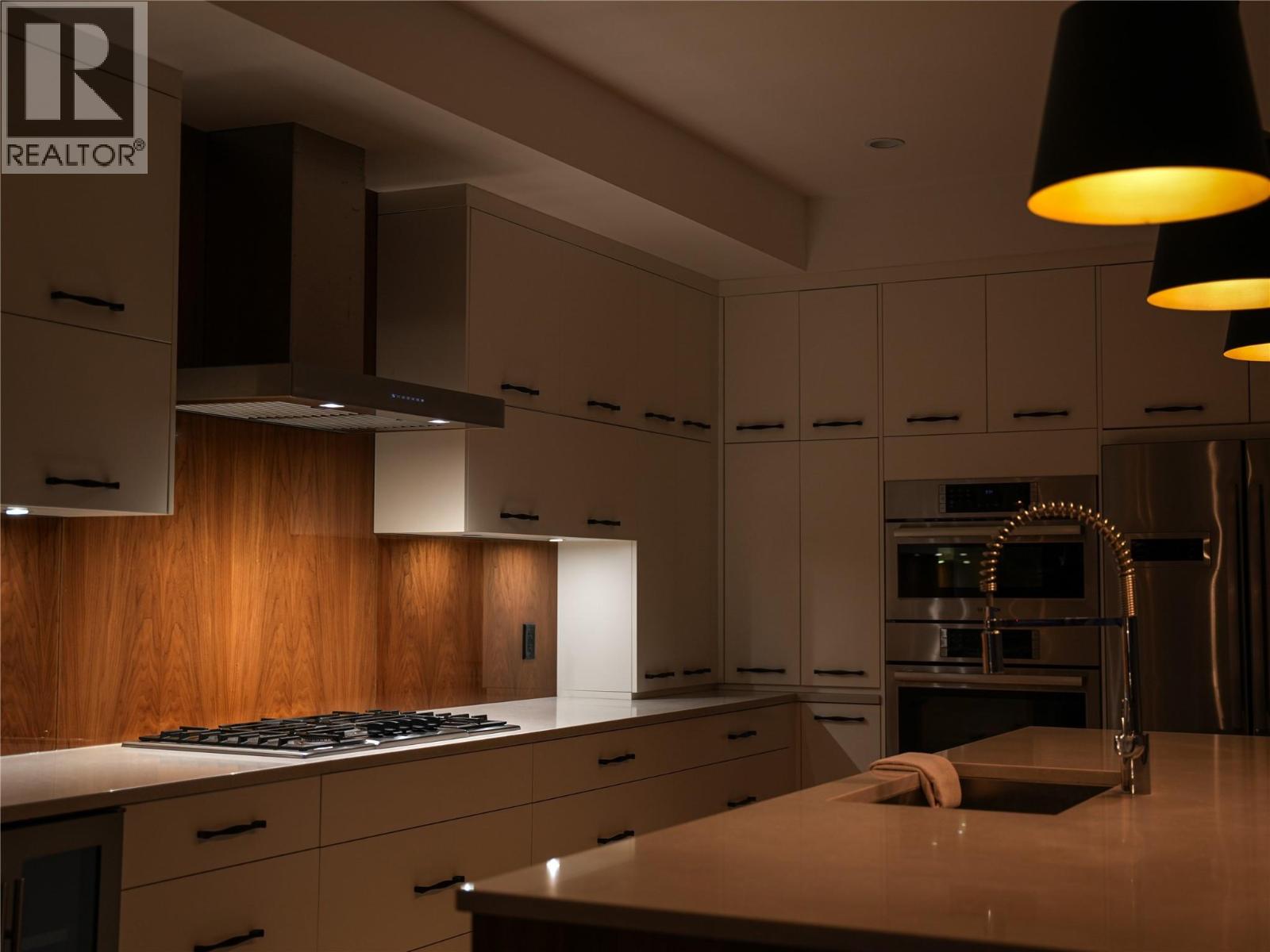 610 Barrera Road, Kelowna, British Columbia  V1W 3K2 - Photo 36 - 10363811