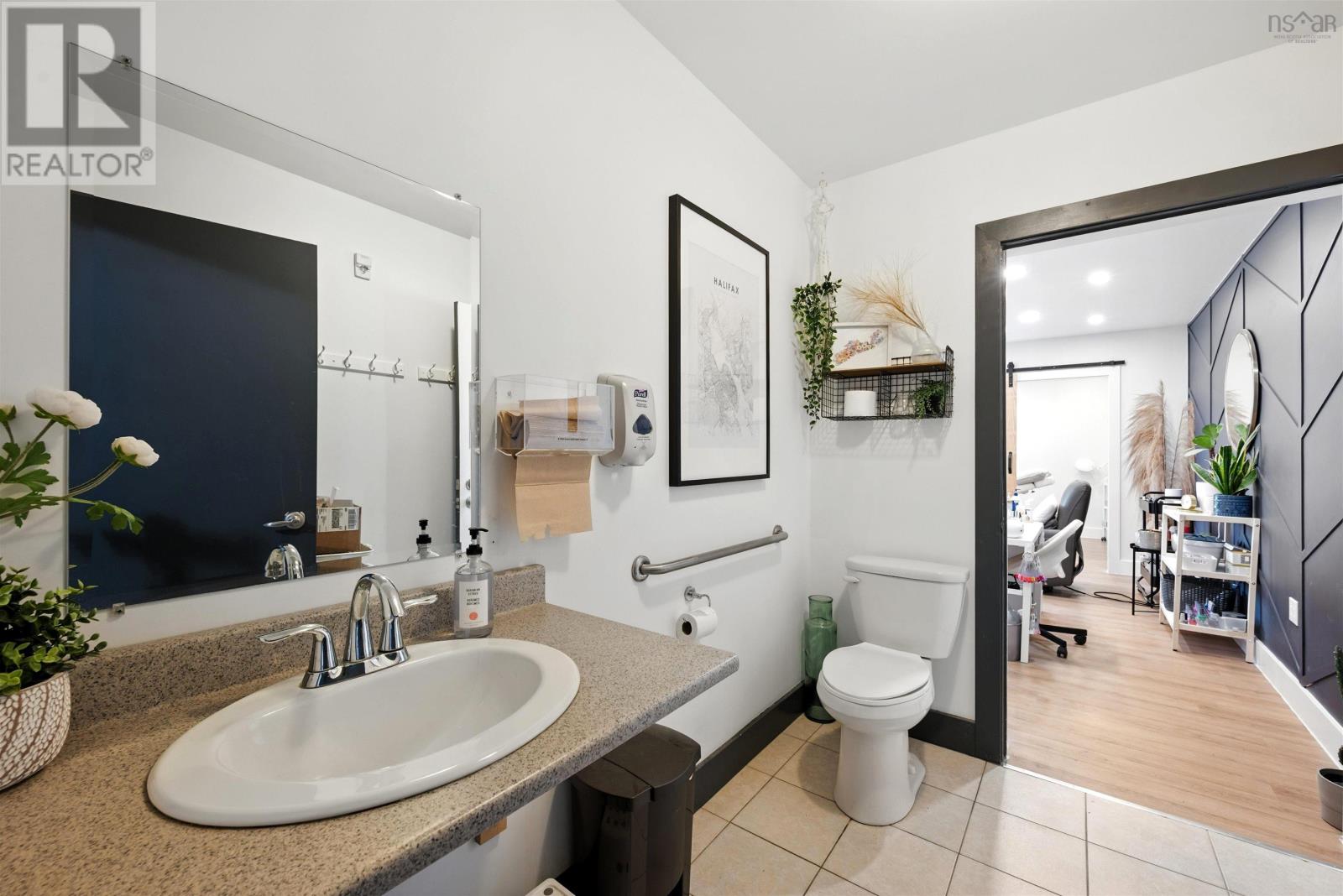 59 Mcquade Lake Crescent, Halifax, Nova Scotia  B3S 1C4 - Photo 34 - 202600063