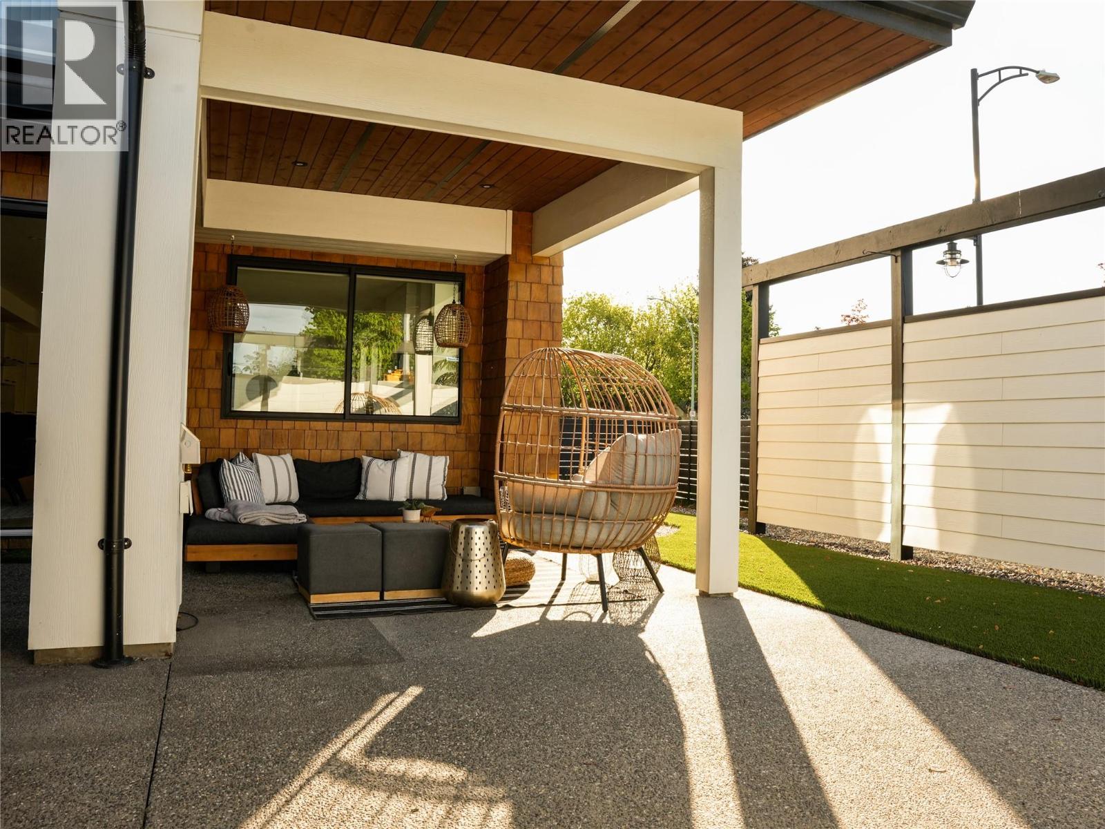 610 Barrera Road, Kelowna, British Columbia  V1W 3K2 - Photo 34 - 10363811