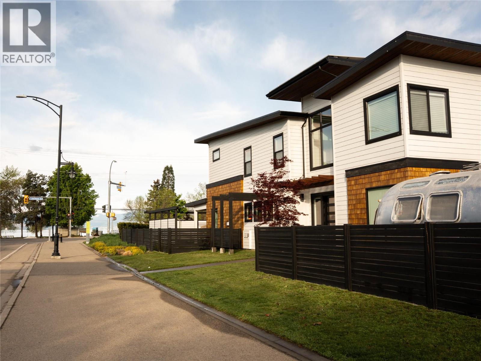 610 Barrera Road, Kelowna, British Columbia  V1W 3K2 - Photo 55 - 10363811