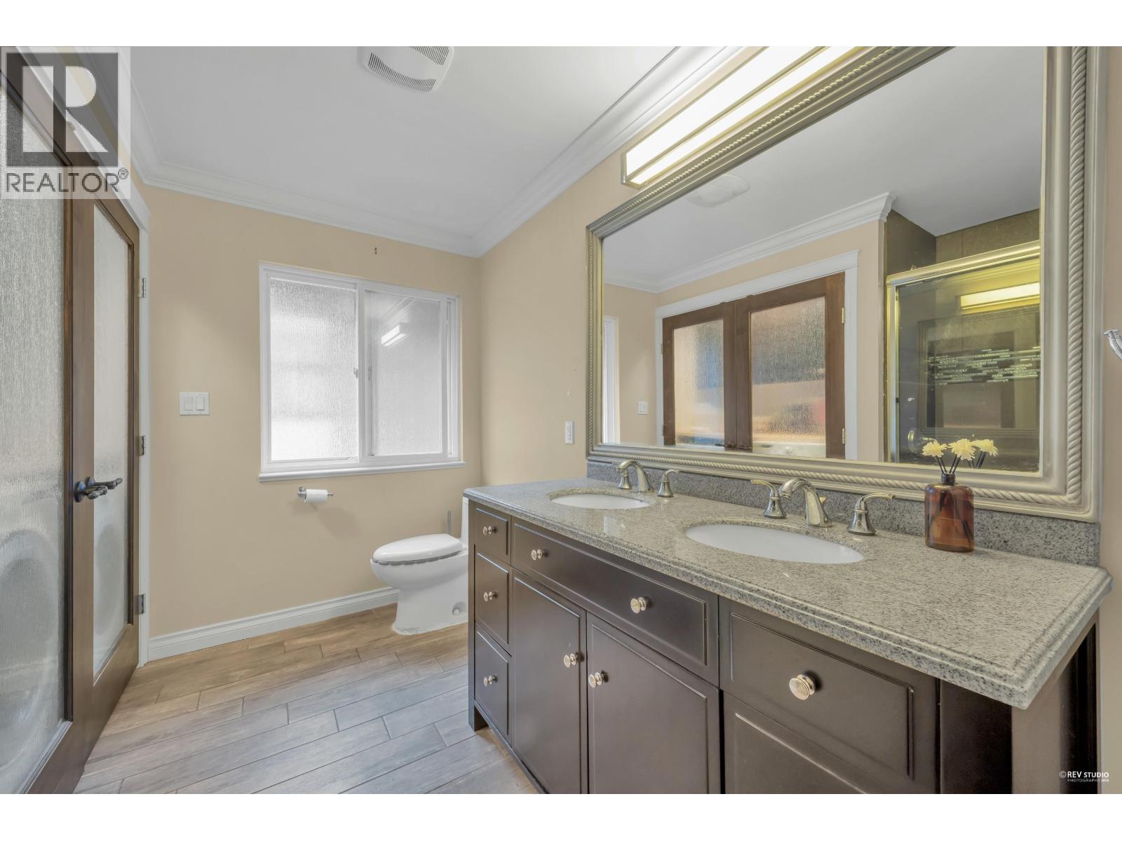 5807 Highfield Drive, Burnaby, British Columbia  V5B 1E4 - Photo 17 - R3075990