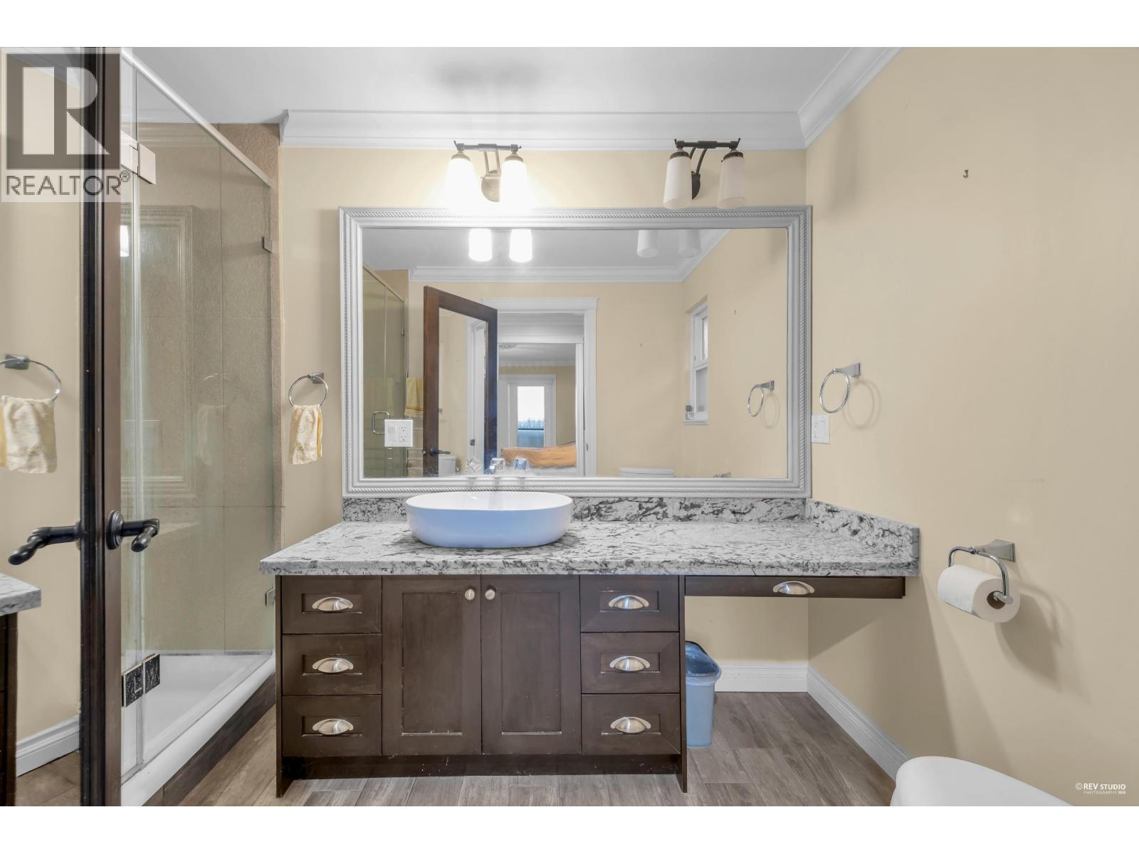 5807 Highfield Drive, Burnaby, British Columbia  V5B 1E4 - Photo 21 - R3075990