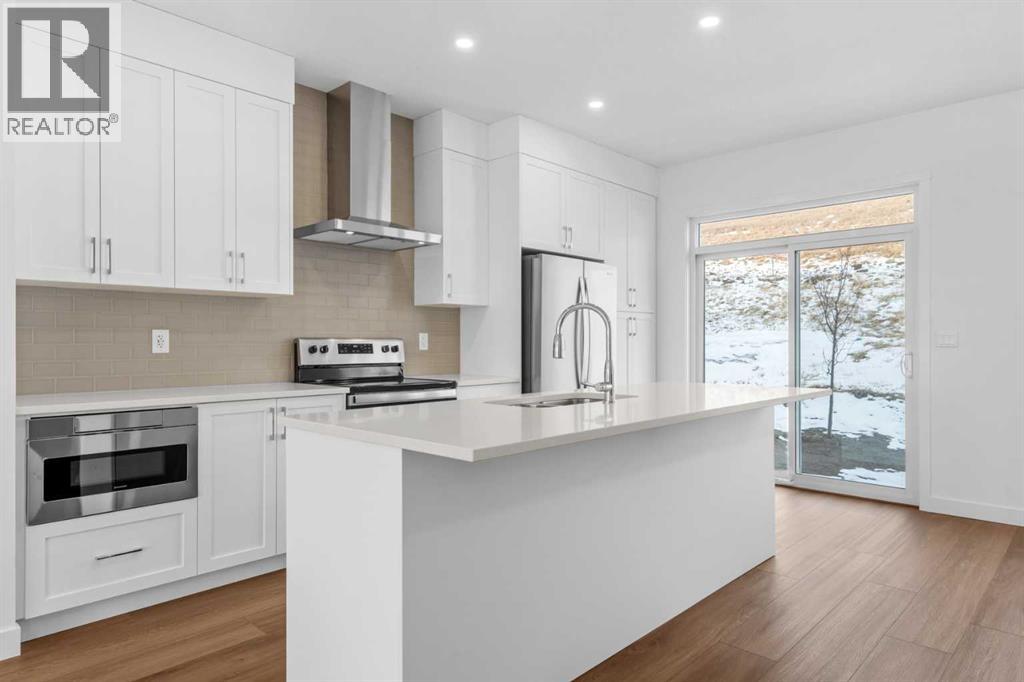 1131 Fowler Road Sw, Airdrie, Alberta  T4B 5M3 - Photo 3 - A2282207