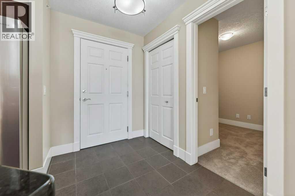403, 500 Rocky Vista Gardens Nw, Calgary, Alberta  T3G 0C3 - Photo 3 - A2290229