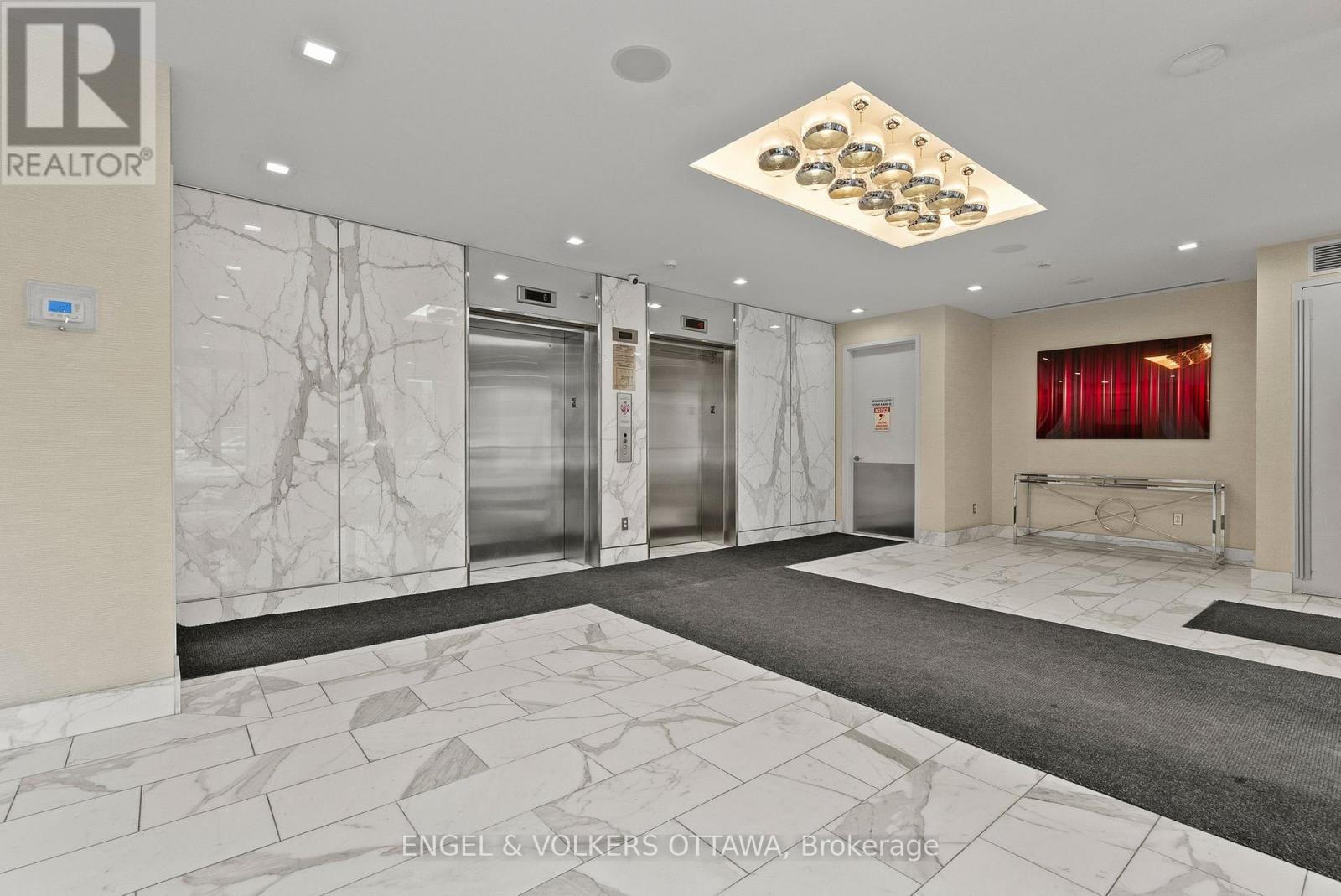 807 - 201 Parkdale Avenue, Ottawa, Ontario  K1Y 1E8 - Photo 4 - X12839604