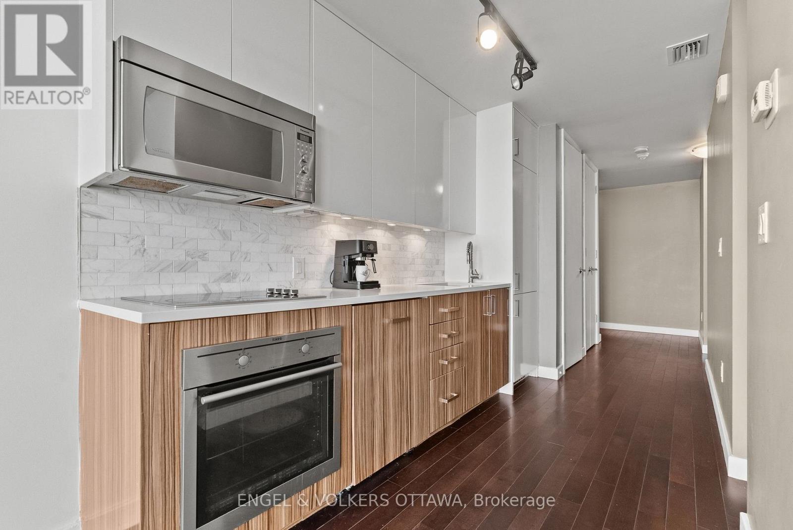 807 - 201 Parkdale Avenue, Ottawa, Ontario  K1Y 1E8 - Photo 5 - X12839604