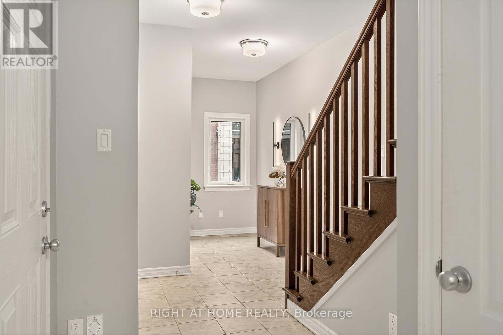 521 CHAPERAL PRIVATE N, Ottawa, Ontario