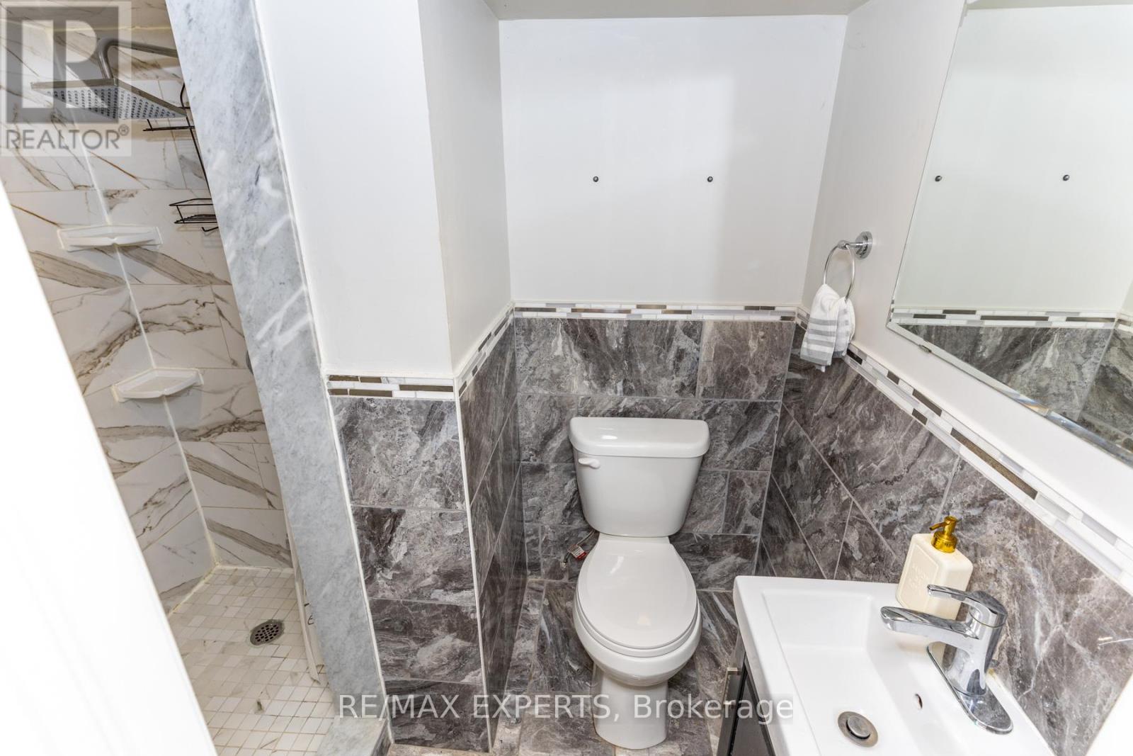 31 Carleton Place, Brampton, Ontario L6T 3Z4 - Photo 15 - W12839318