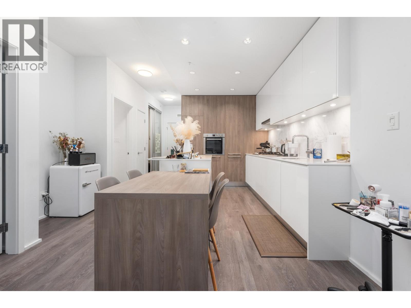 1907 1955 Alpha Way, Burnaby, British Columbia  V5C 0K6 - Photo 5 - R3095327