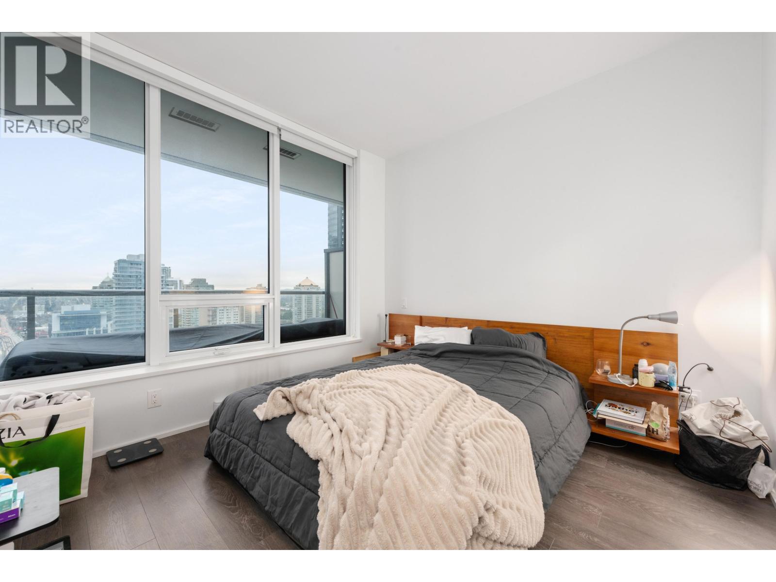 1907 1955 Alpha Way, Burnaby, British Columbia  V5C 0K6 - Photo 8 - R3095327