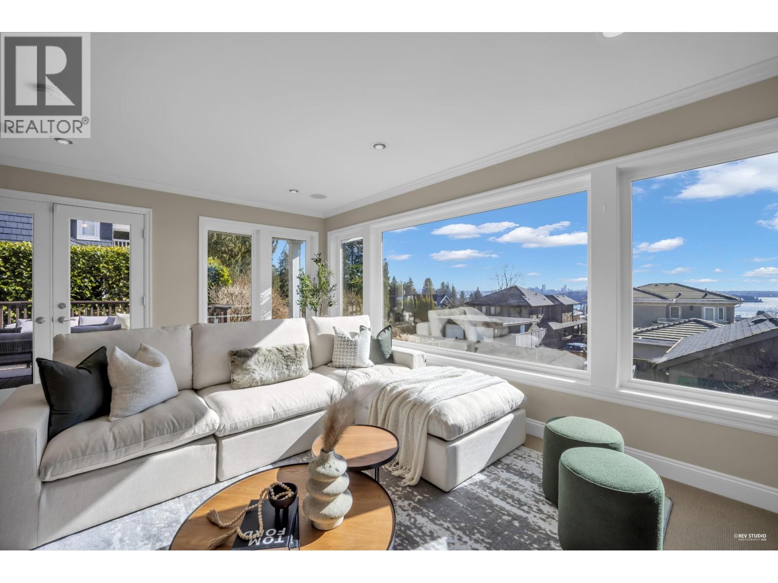 1460 Nelson Avenue, West Vancouver, British Columbia  V7T 2G8 - Photo 4 - R3095317