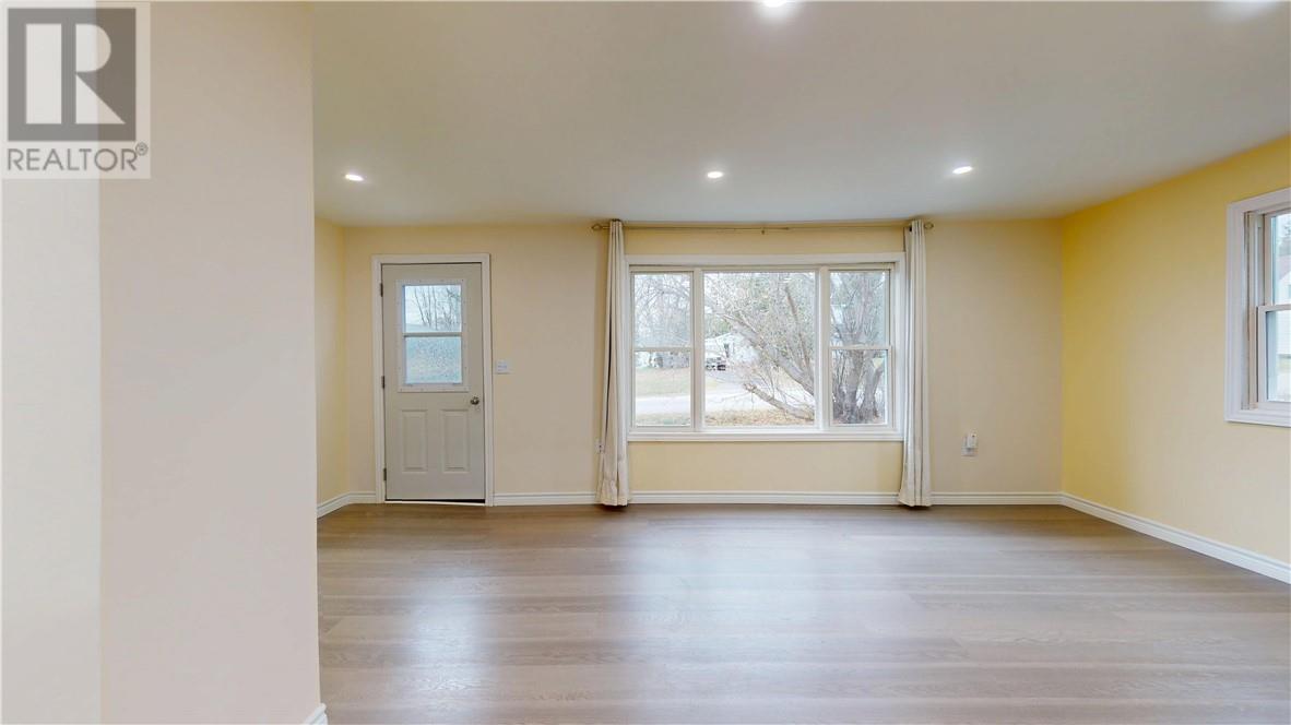 26 Vankoughnet Street, Little Current, Ontario  P0P 1K0 - Photo 31 - 2125767