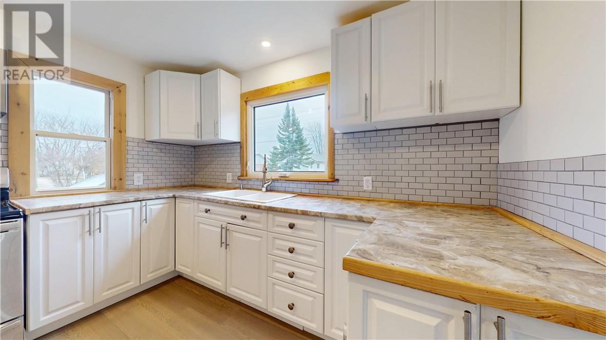 26 Vankoughnet Street, Little Current, Ontario  P0P 1K0 - Photo 40 - 2125767