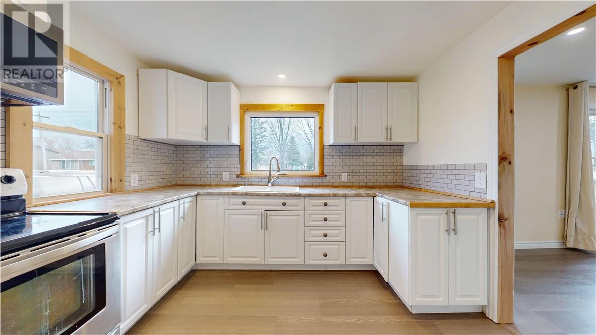 26 Vankoughnet Street, Little Current, Ontario  P0P 1K0 - Photo 43 - 2125767