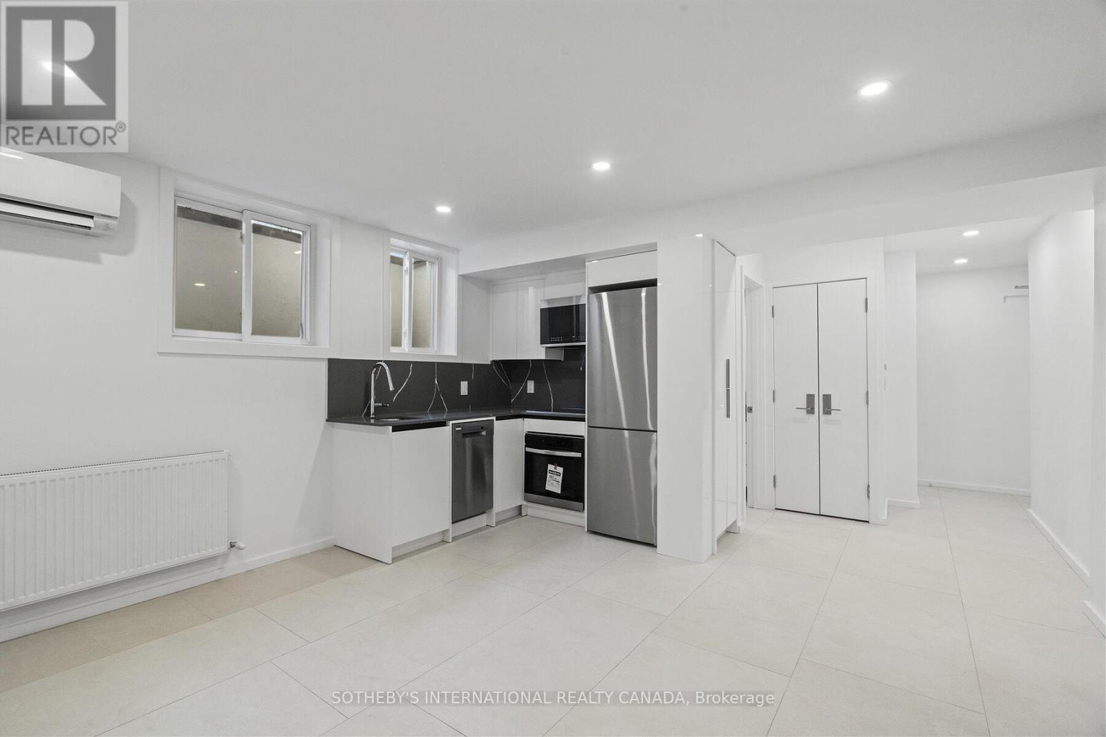 B - 1340 Avenue Road, Toronto, Ontario  M5N 2H2 - Photo 2 - C12839572